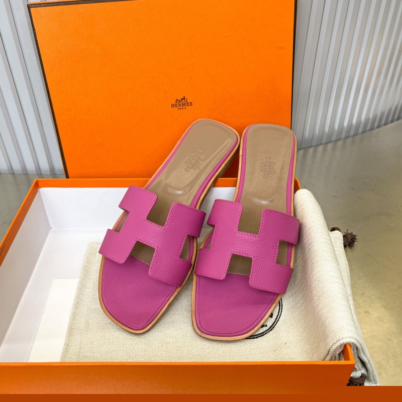 H**mes slippers